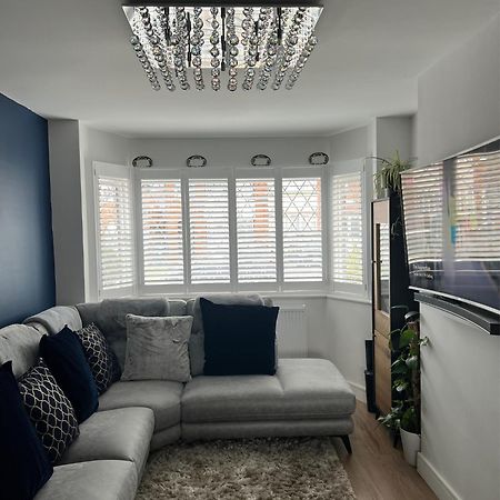 Double Room In Great Barr Near M5 - M6 - Parking - Tv Bed-Garden Birmingham Dış mekan fotoğraf